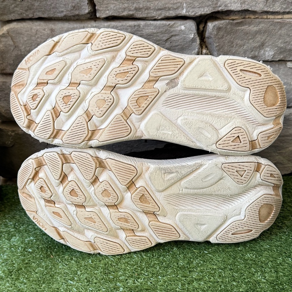 Hoka One One Black Clifton 9 Women’s Sneakers - Picture 10 of 12